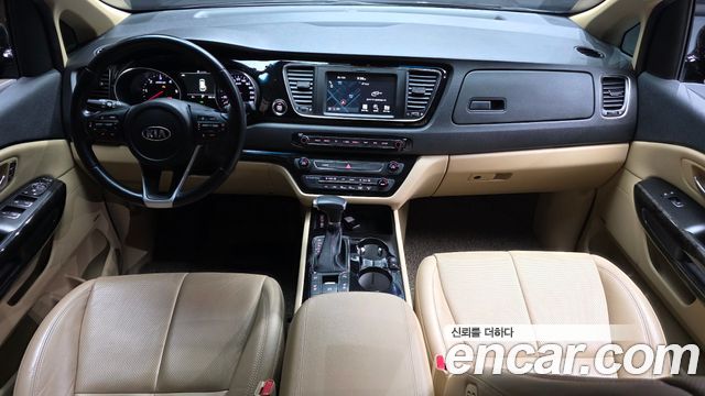 Kia Carnival 2019 thumb 7