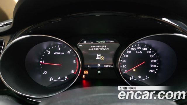 Kia Carnival 2019 thumb 8