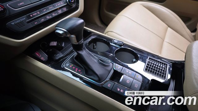 Kia Carnival 2019 thumb 9