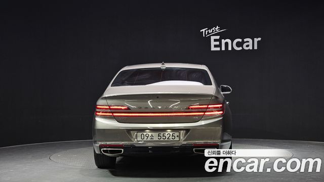 Genesis G90 2019 thumb 5