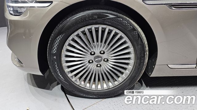 Genesis G90 2019 thumb 6