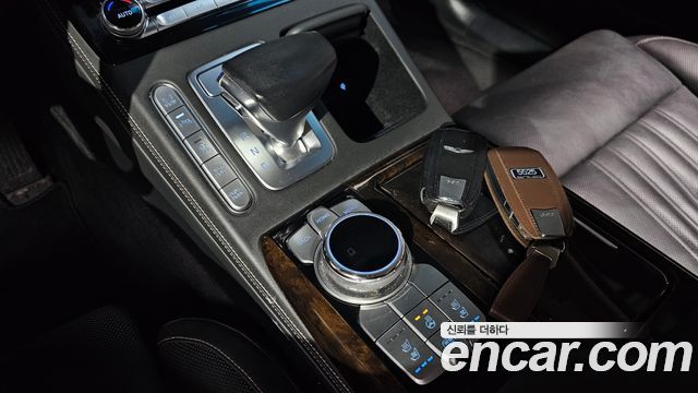 Genesis G90 2019 thumb 9