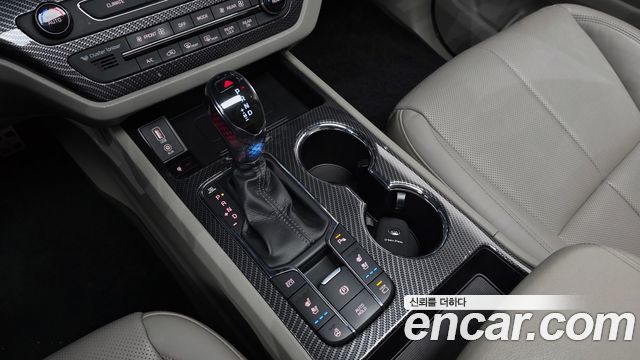 Kia Carnival 2018 thumb 10