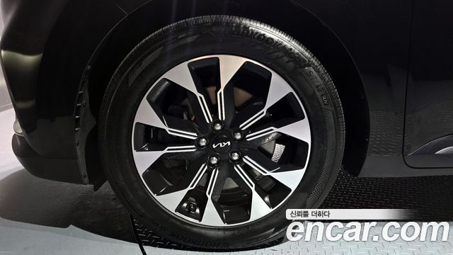 Kia Carnival 2022 thumb 5