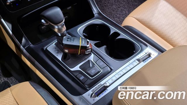 Kia Carnival 2022 thumb 9