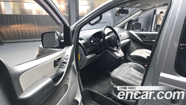 Hyundai Starex 2018 thumb 10