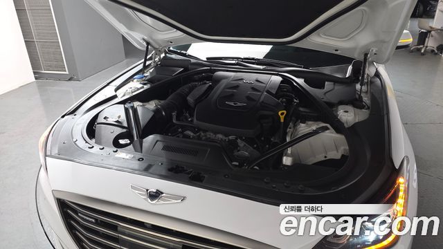 Genesis G80 2019 thumb 6