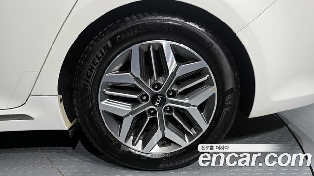 Kia K5 2018 thumb 6