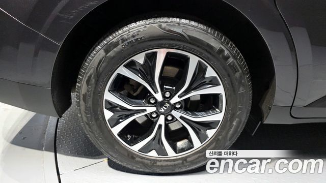 Kia Carnival 2020 thumb 6