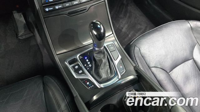 Hyundai Grandeur 2015 thumb 10