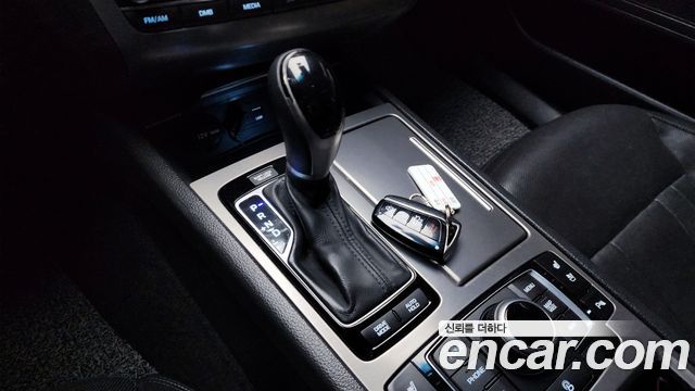 Hyundai Genesis 2014 thumb 10