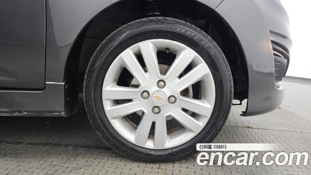 Chevrolet Spark 2014 thumb 6