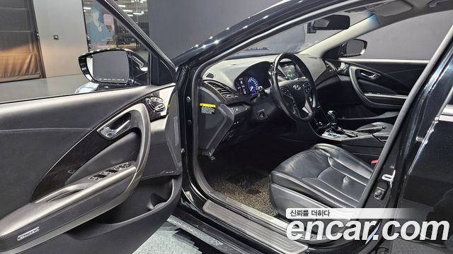 Hyundai Grandeur 2016 thumb 12