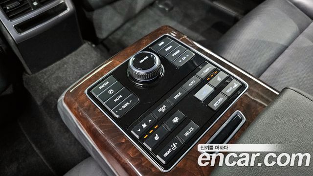 Hyundai Equus 2013 thumb 12