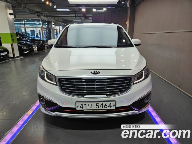Kia Carnival 2015 thumb 3