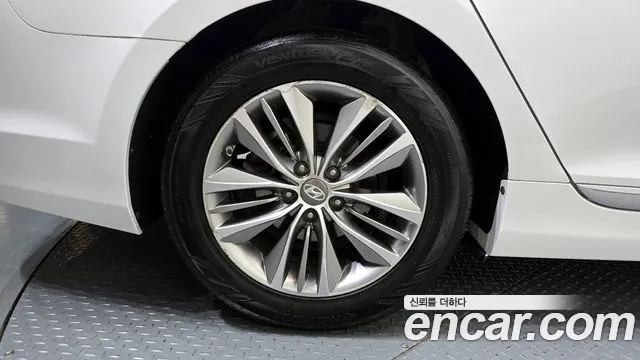 Hyundai Grandeur 2015 thumb 6