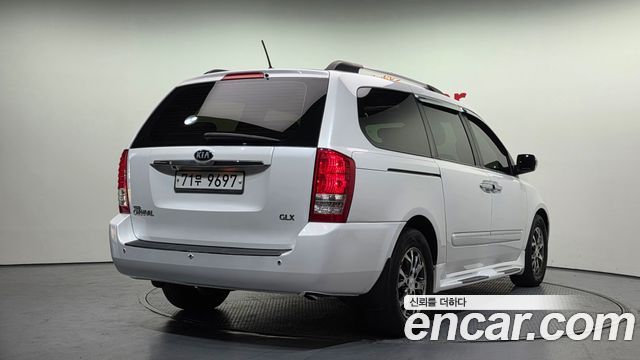 Kia Carnival 2014 thumb 3