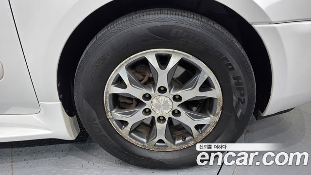 Kia Carnival 2014 thumb 6