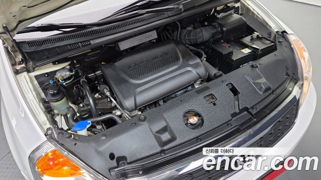 Kia Carnival 2014 thumb 7