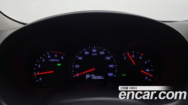 Kia Carnival 2014 thumb 9