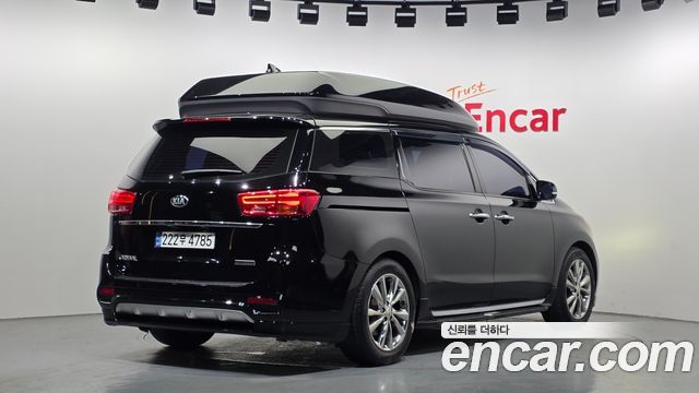 Kia Carnival 2020 thumb 3