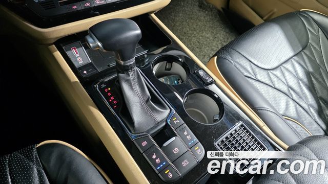 Kia Carnival 2020 thumb 9
