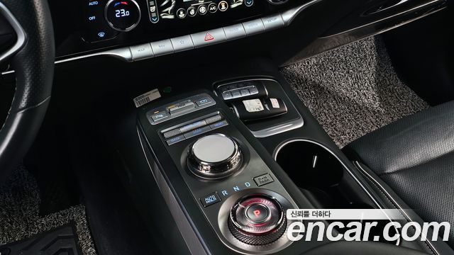 Genesis GV70 2022 thumb 10