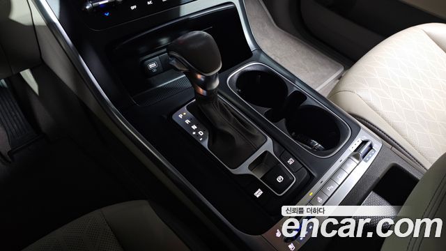 Kia Carnival 2022 thumb 10