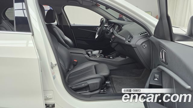 BMW 1 серии 2022 thumb 3