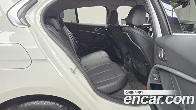 BMW 1 серии 2022 thumb 12