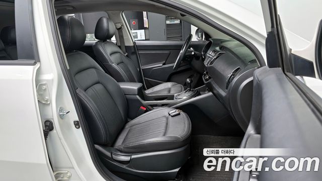 Kia Sportage 2012 thumb 10