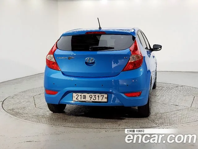 Hyundai Accent 2018 thumb 5