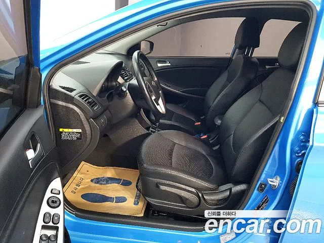 Hyundai Accent 2018 thumb 11