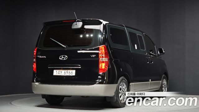 Hyundai Starex 2018 thumb 3