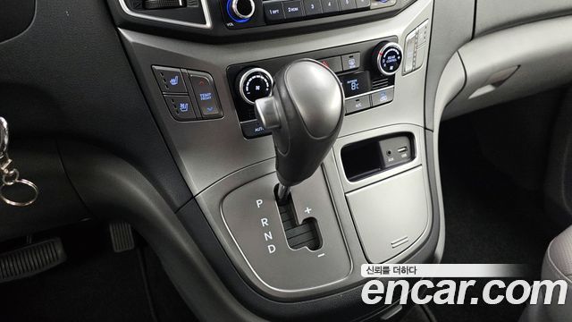 Hyundai Starex 2018 thumb 9