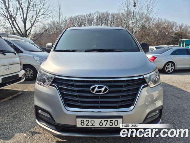 Hyundai Starex 2019 thumb 2