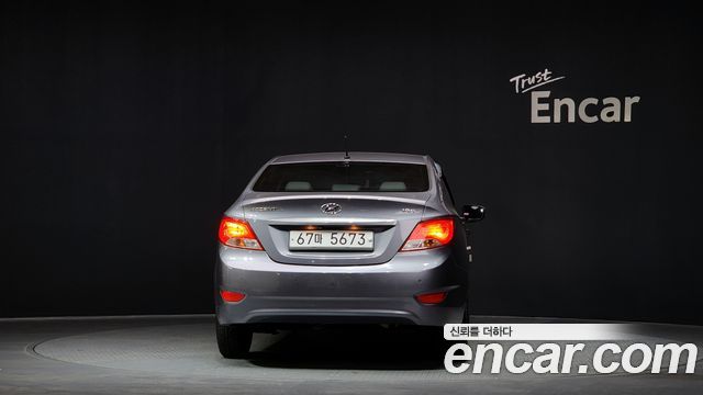 Hyundai Accent 2015 thumb 4