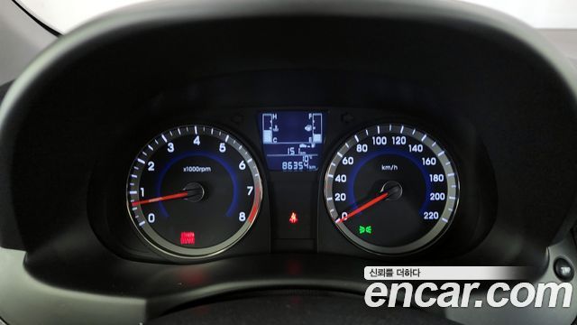 Hyundai Accent 2015 thumb 8