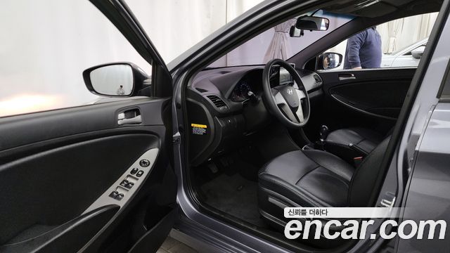 Hyundai Accent 2015 thumb 10