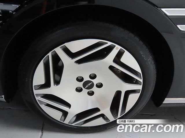 Genesis G90 2022 thumb 6