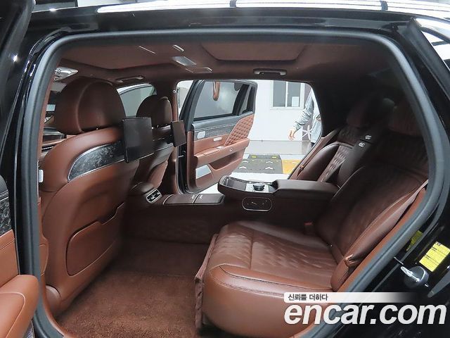 Genesis G90 2022 thumb 10