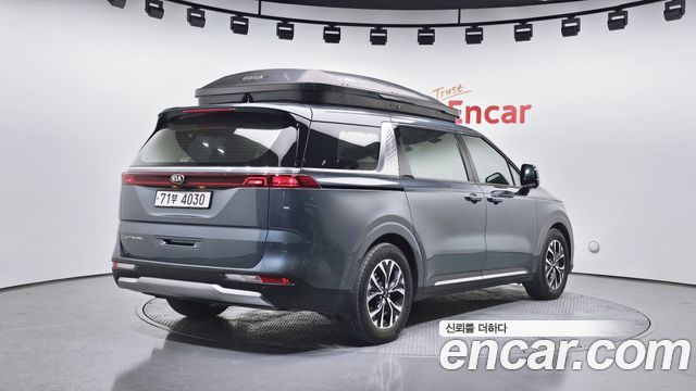 Kia Carnival 2020 thumb 3