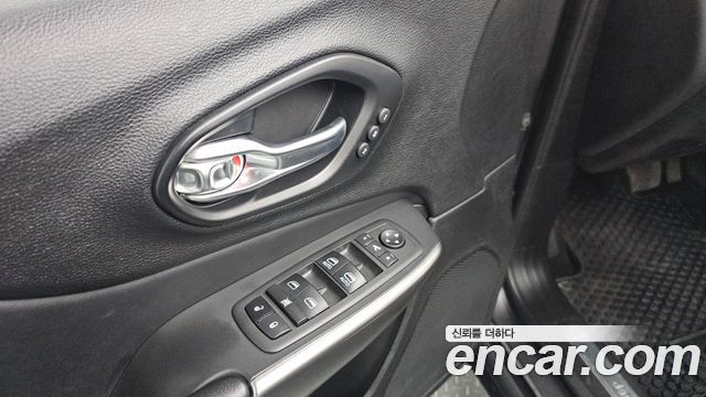 Jeep Cherokee 2021 thumb 6