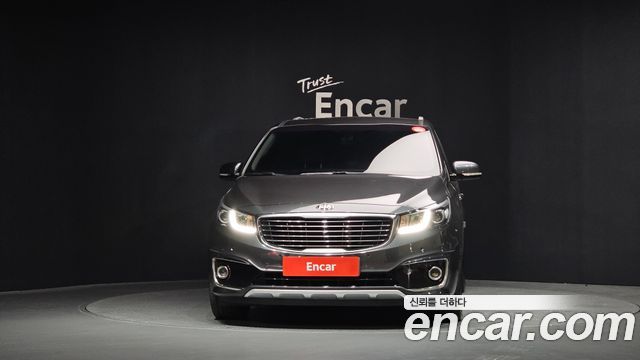 Kia Carnival 2017 thumb 3