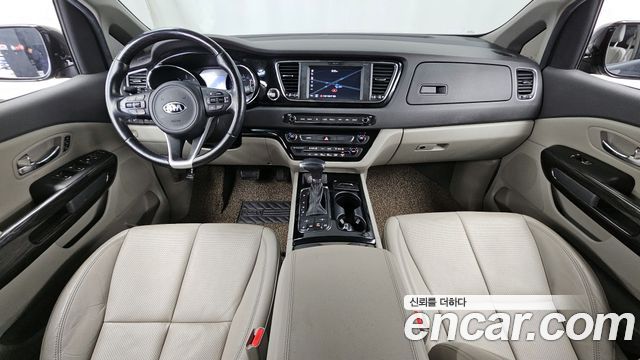 Kia Carnival 2017 thumb 7