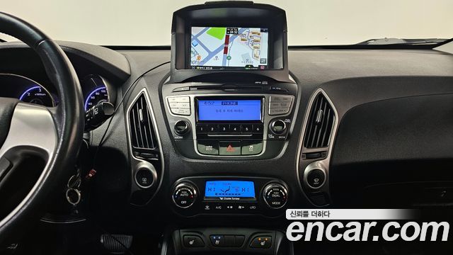 Hyundai Tucson 2010 thumb 12