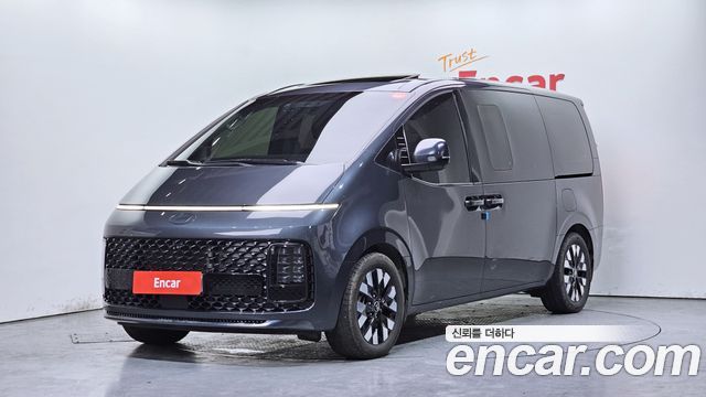 Hyundai Staria 2024 thumb 2