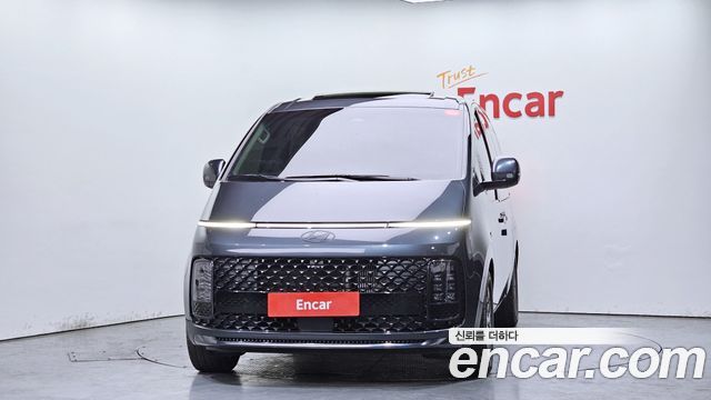 Hyundai Staria 2024 thumb 4