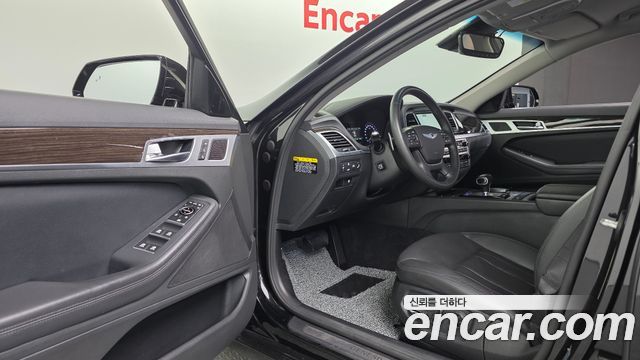Genesis G80 2019 thumb 12