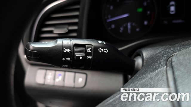 Hyundai Avante 2017 thumb 11